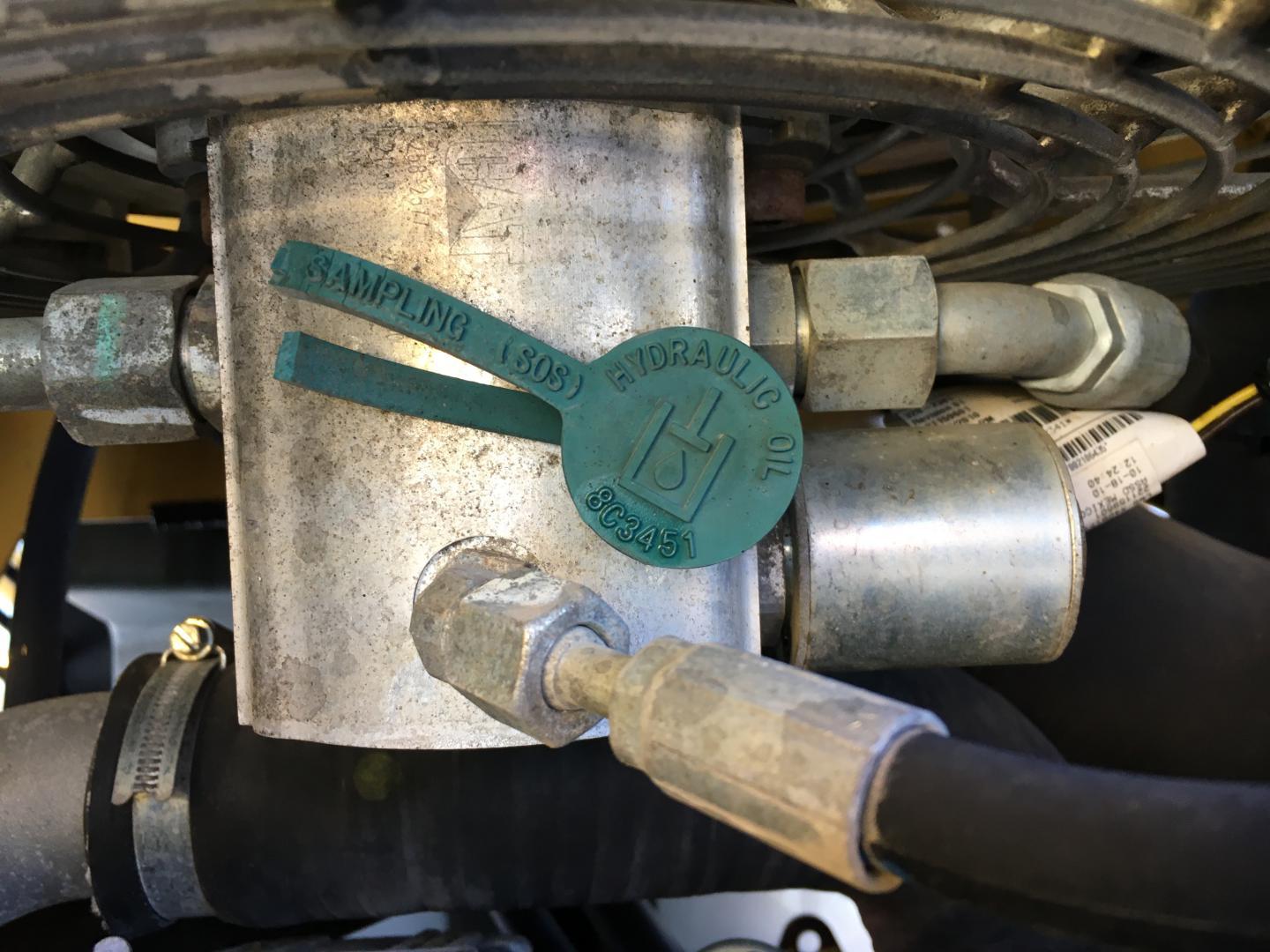 ./imagenes/INVOICE/2019/16562/MINICARGADOR CAT 252B3 (17).JPG